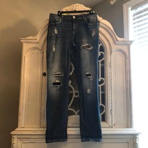 NWT INC distressed jeans